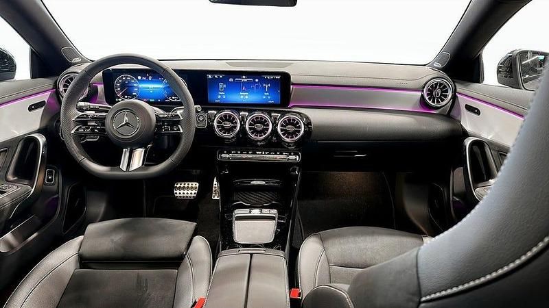 Begagnad Mercedes CLA250 Shooting Brake AMG 218 HK (160 kW) 2025 Grå Kombi