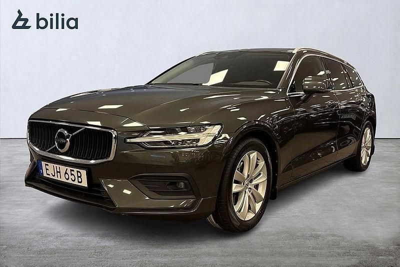 Mörkgrå Begagnad 2021 Volvo V60 Momentum Kombi | 279 900 kr (Bra pris) - Bild 1/3