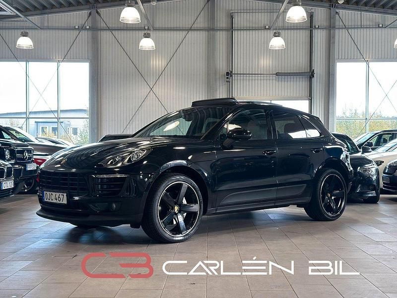 Svart Begagnad 2016 Porsche Macan S Sport SUV | 358 900 kr (Marknadspris) - Bild 1/4