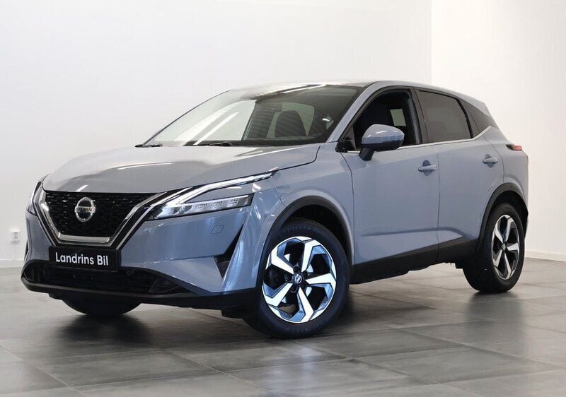 Ljusgrå Begagnad 2022 Nissan Qashqai N-Connecta SUV | 278 900 kr (Marknadspris) - Bild 1/4