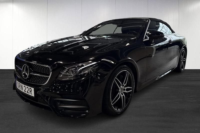 Svart (black) Begagnad 2019 Mercedes E200 Premium Cab | 459 000 kr (Dyr) - Bild 1/4