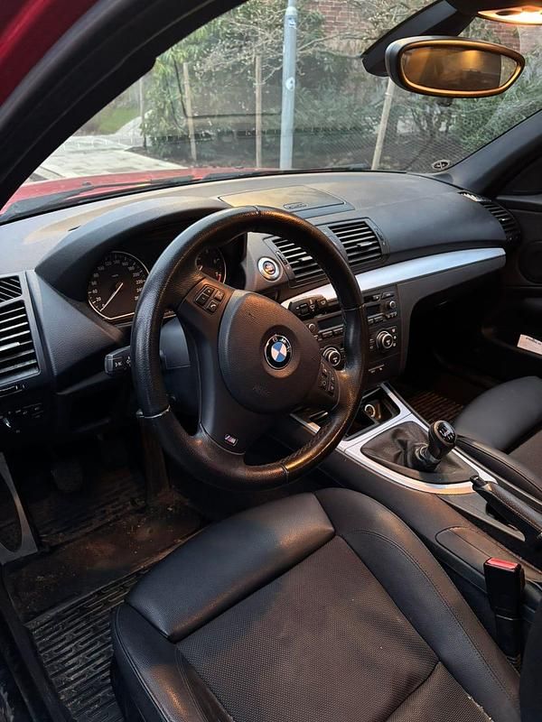 Begagnad BMW 120 170 HK (125 kW) 2007 Halvkombi