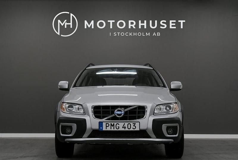 Begagnad Volvo XC70 Momentum 163 HK (119 kW) 2013 Ljusgrå Kombi