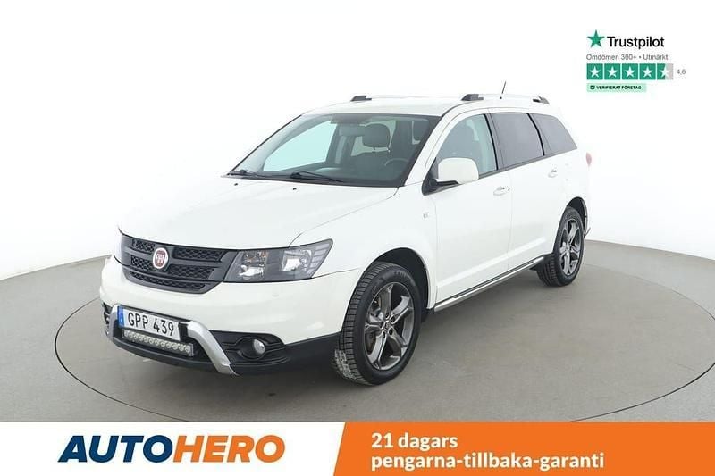 Vit Begagnad 2015 Fiat Freemont SUV | 159 000 kr (Lite dyr) - Bild 1/4