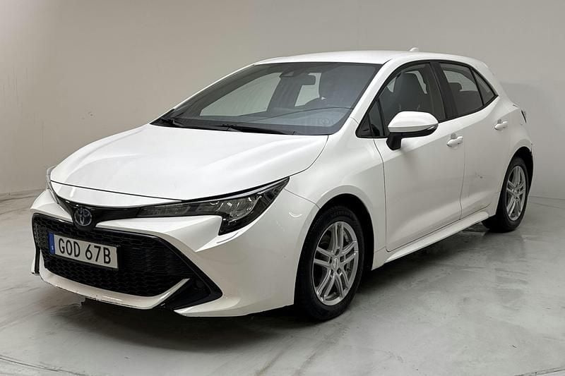 Begagnad Toyota Corolla Active 122 HK (89 kW) 2022 Vit