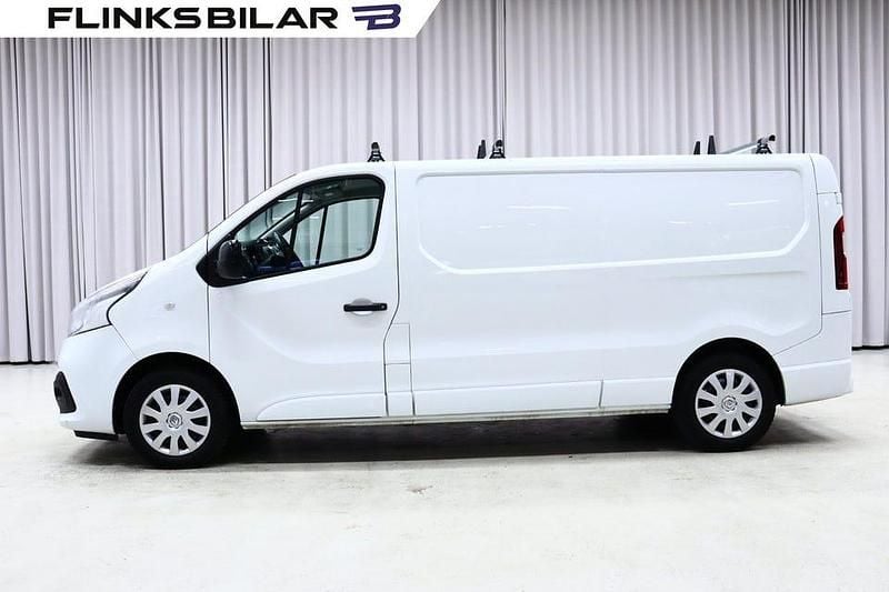 Vit Begagnad 2019 Renault Trafic Minibuss | 149 875 kr (Superpris) - Bild 1/4