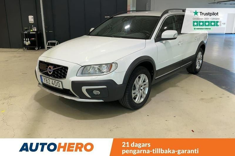 Vit Begagnad 2016 Volvo XC70 Momentum SUV | 193 000 kr (Lite dyr) - Bild 1/4