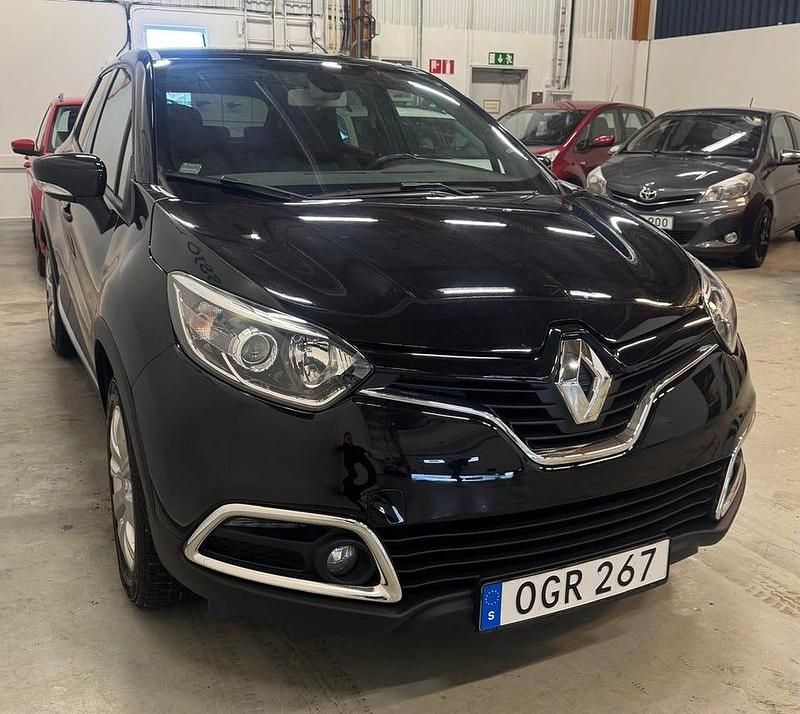Begagnad Renault Captur 118 HK (86 kW) 2016 Svart SUV