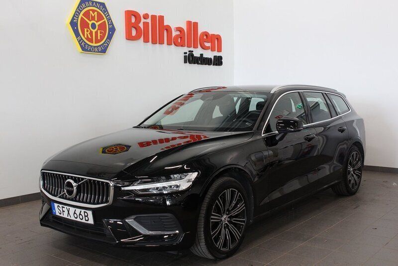 Svart Begagnad 2021 Volvo V60 Inscription Kombi | 309 900 kr (Bra pris) - Bild 1/4