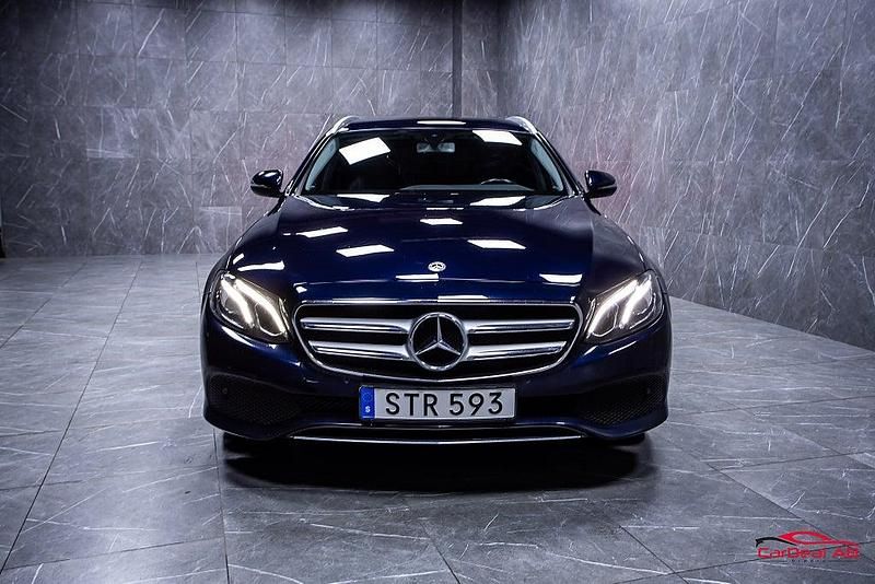 Begagnad Mercedes E200 Avantgarde 150 HK (110 kW) 2018 Mörkblå Kombi