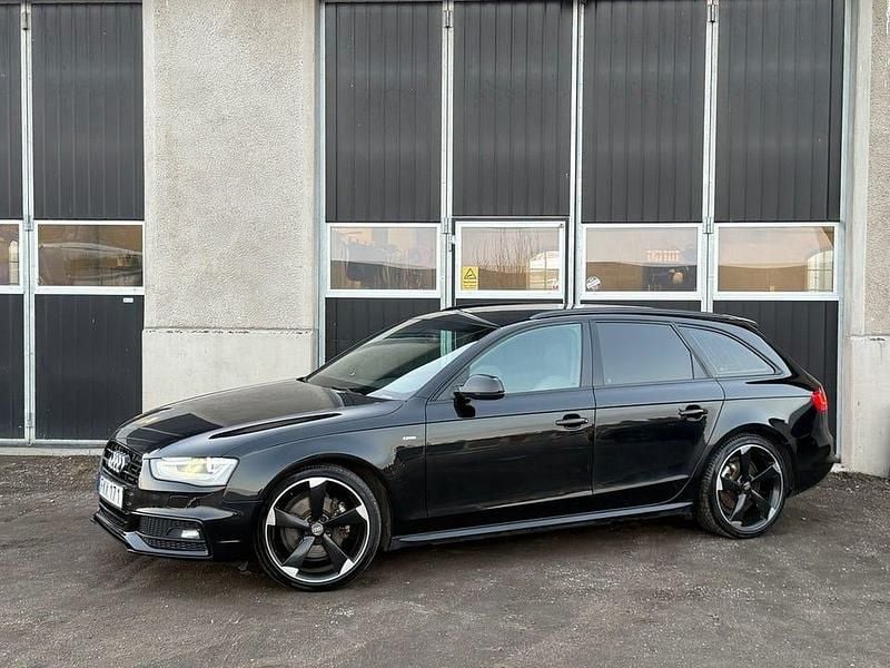 Begagnad Audi A4 S-Line 190 HK (139 kW) 2014 Svart Kombi