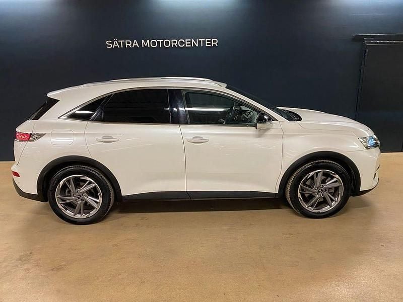 Begagnad DS Automobiles DS7 Crossback 301 HK (221 kW) 2021 Vit SUV