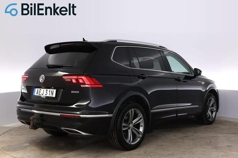 Begagnad VW Tiguan Allspace R-line 192 HK (141 kW) 2020 Svart SUV