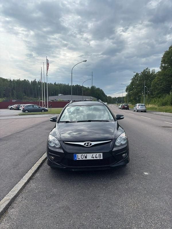 Begagnad 2012 Hyundai i30 Kombi | 45 000 kr (Marknadspris) - Bild 1/4