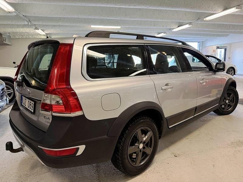 Begagnad Volvo XC70 Momentum 163 HK (119 kW) 2014 Bright silver metallic Kombi