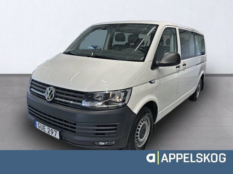 Vit Begagnad 2018 VW Caravelle Minibuss | 299 000 kr (Superpris) - Bild 1/4