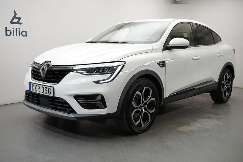Vit Begagnad 2022 Renault Arkana Intens SUV | 219 900 kr (Bra pris) - Bild 1/4