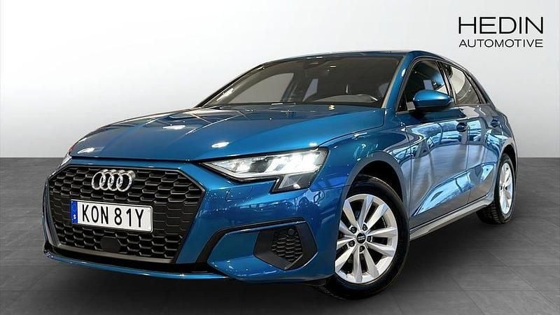 Blå Begagnad 2023 Audi A3 | 209 900 kr (Bra pris) - Bild 1/4