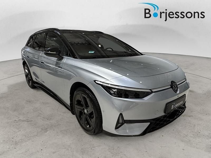 Silver Begagnad 2025 VW ID.7 GTX Kombi | 649 900 kr (Lite dyr) - Bild 1/4