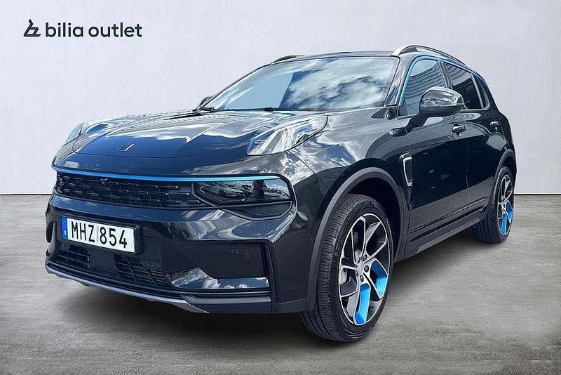 Svart Begagnad 2023 Lynk & Co 01 SUV | 329 900 kr (Marknadspris) - Bild 1/3