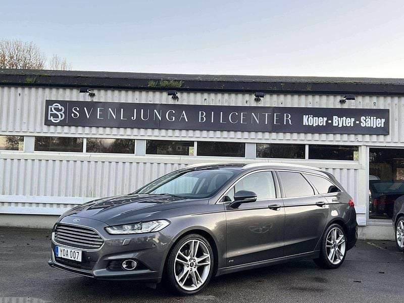Grå Begagnad 2017 Ford Mondeo Titanium Kombi | 159 900 kr (Marknadspris) - Bild 1/4
