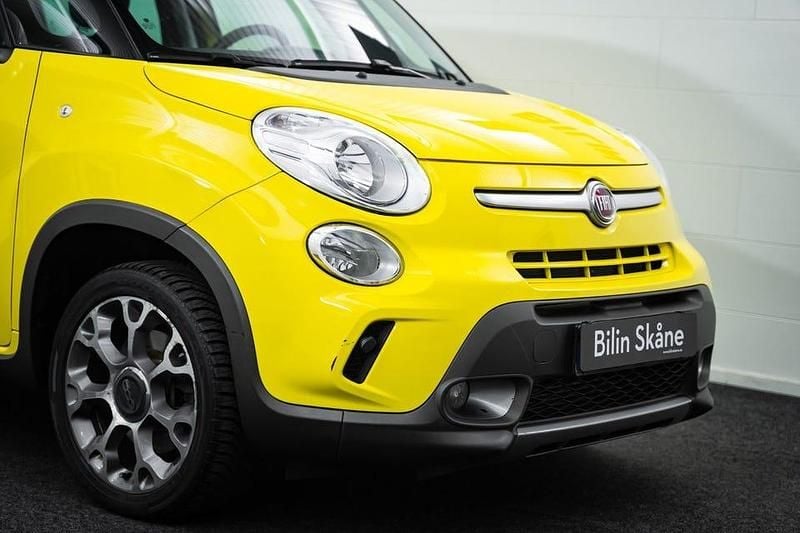 Begagnad Fiat 500L 120 HK (88 kW) 2014 Gul Minibuss