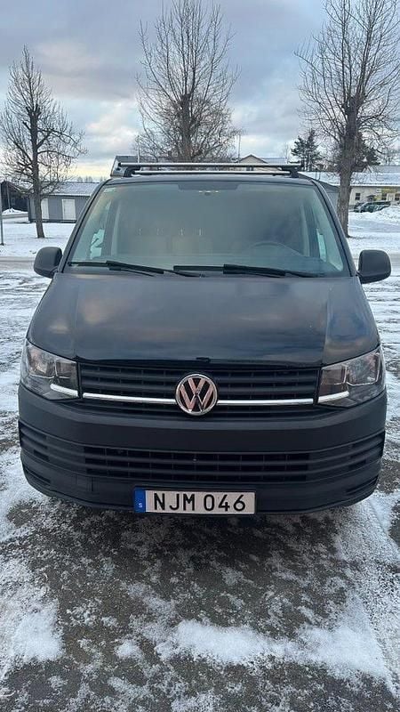 Begagnad VW T6 102 HK (75 kW) 2016 Svart Van