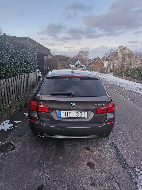 Begagnad BMW 525 218 HK (160 kW) 2012 Kombi