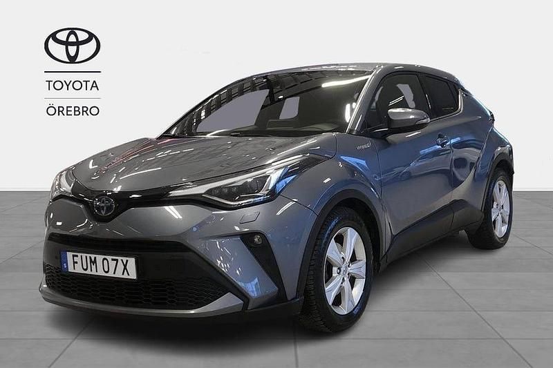 Grå Begagnad 2020 Toyota C-HR Edition SUV | 214 900 kr (Marknadspris) - Bild 1/3