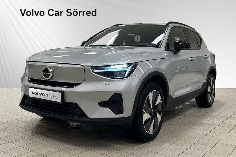 Silver Begagnad 2023 Volvo XC40 Single Motor Extended Range SUV | 414 900 kr - Bild 1/3