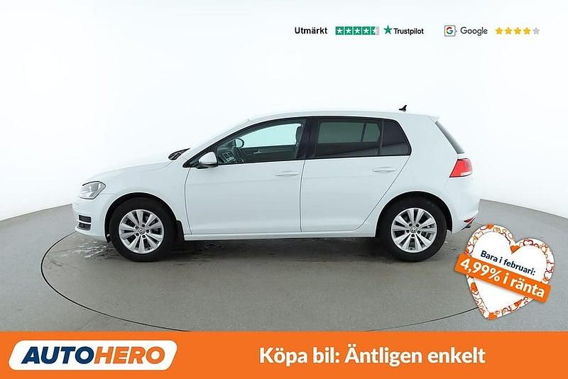 Begagnad VW Golf VII 126 HK (92 kW) 2016 Vit Halvkombi