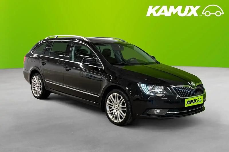 Svart Begagnad 2016 Skoda Superb Kombi | 148 900 kr (Superpris) - Bild 1/3