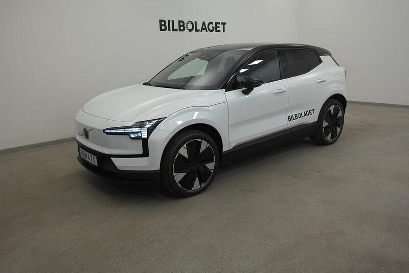 Vit Ny 2024 Volvo EX30 Plus SUV | 434 500 kr (Marknadspris) - Bild 1/4