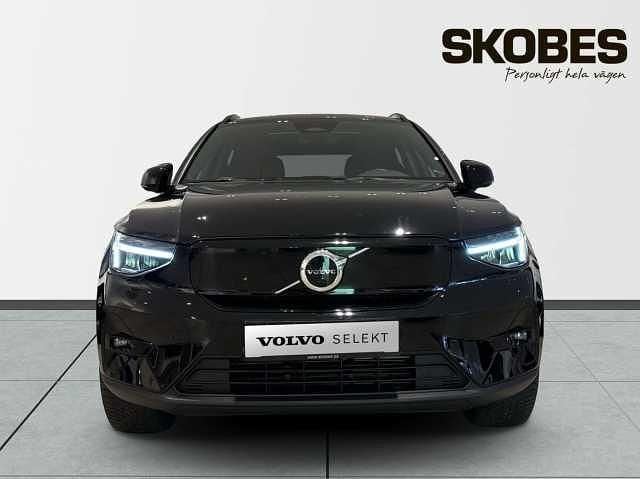 Begagnad Volvo XC40 Single Motor 175 kW (238 HK) 2023 Svart SUV