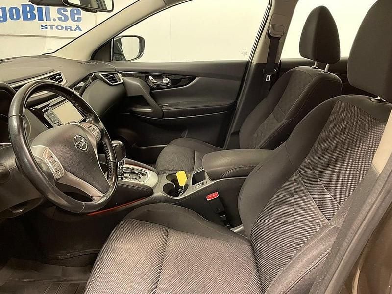 Begagnad Nissan Qashqai N-Connecta 116 HK (85 kW) 2017 Brun SUV