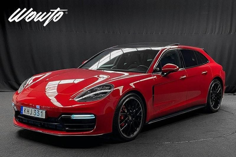 Röd (carmine red) Begagnad 2018 Porsche Panamera GTS Sport Turismo Sedan | 939 800 kr - Bild 1/3