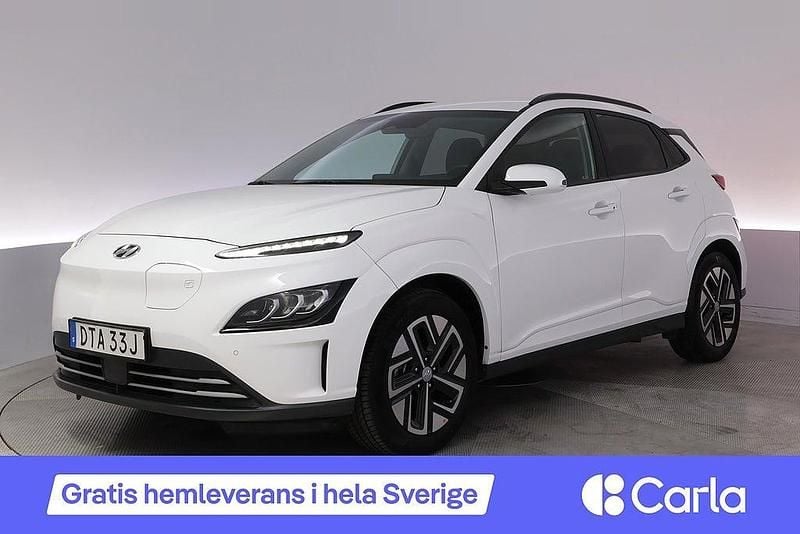 Vit Begagnad 2022 Hyundai Kona Essential SUV | 176 990 kr (Marknadspris) - Bild 1/4