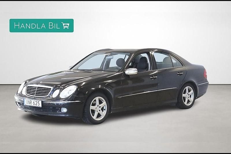 Svart Begagnad 2003 Mercedes E320 Sedan | 49 900 kr (Marknadspris) - Bild 1/4