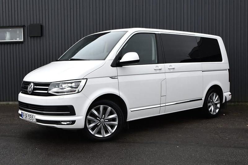 Vit Begagnad 2017 VW Multivan Highline Van | 349 900 kr (Superpris) - Bild 1/4