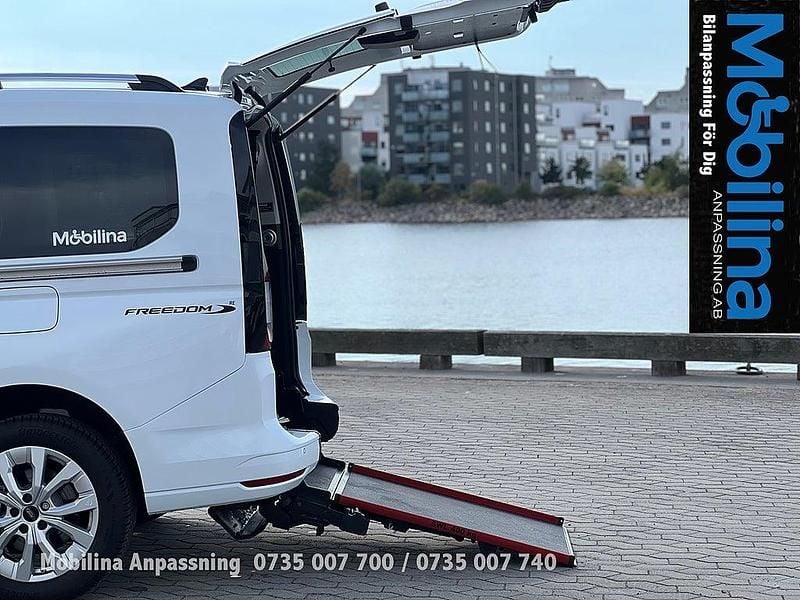 Ny Ford Tourneo 115 HK (84 kW) 2025 Kombi