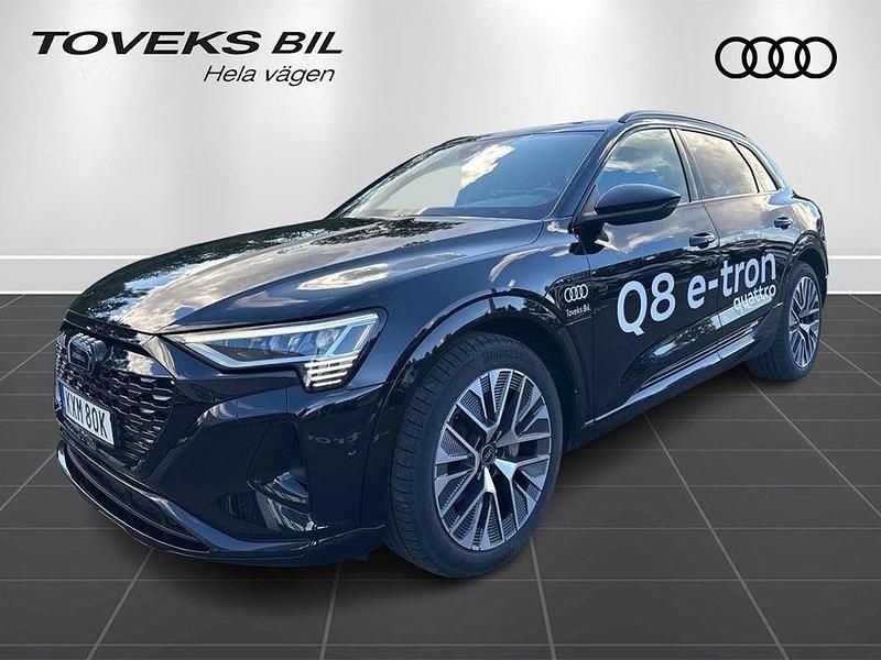 Mytsvart metallic Begagnad 2024 Audi Q8 e-tron Proline SUV | 749 000 kr (Lite dyr) - Bild 1/4