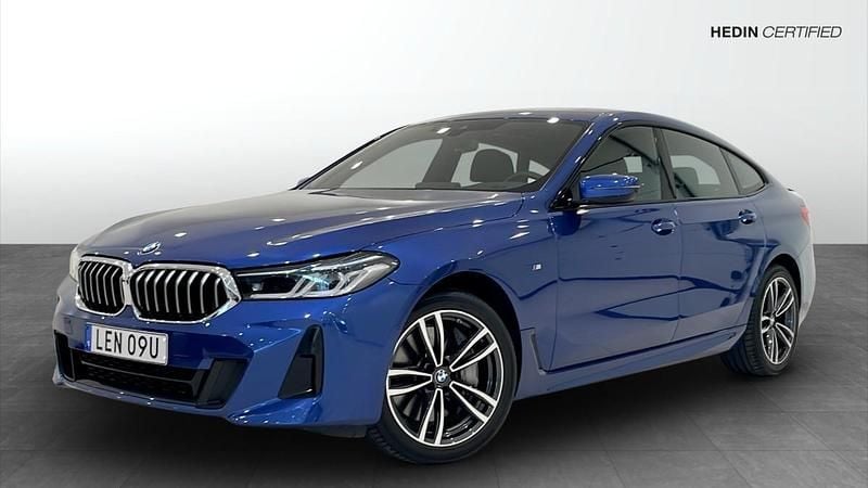 Blå (blue) Begagnad 2023 BMW 640 M Sport Sportkupé | 609 000 kr - Bild 1/4