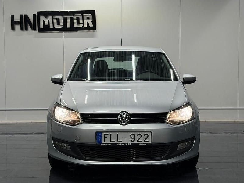 Begagnad VW Polo 90 HK (66 kW) 2013 Silver Halvkombi