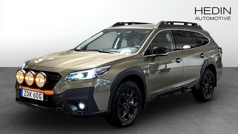 Grön Ny 2025 Subaru Outback Kombi | 499 900 kr - Bild 1/4