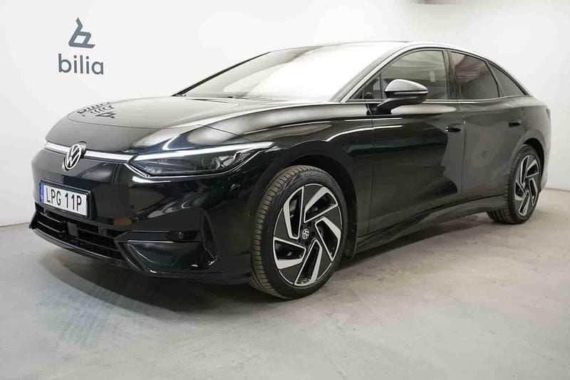 Begagnad VW ID.7 Pro 210 kW (286 HK) 2024 Svart Halvkombi