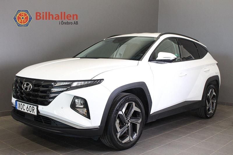 Vit Begagnad 2022 Hyundai Tucson SUV | 269 900 kr (Bra pris) - Bild 1/4
