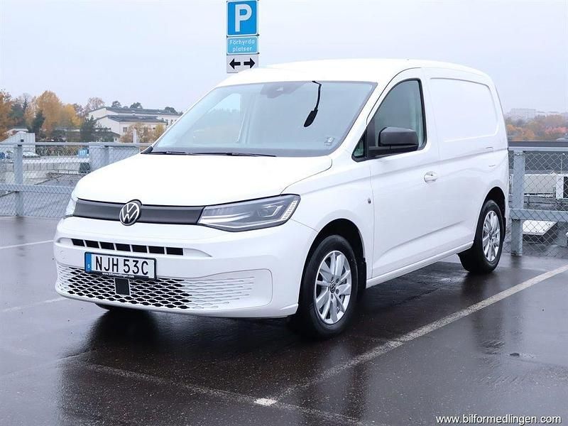 Vit svart Begagnad 2022 VW Caddy S Minibuss | 209 500 kr (Bra pris) - Bild 1/4