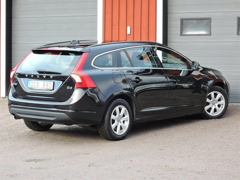 Volvo d4 объем