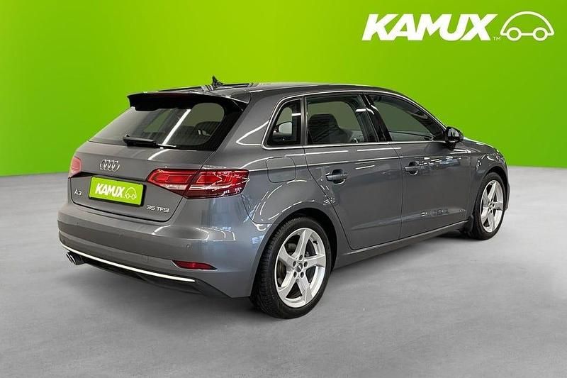 Begagnad Audi A3 Sport 150 HK (110 kW) 2019 Grå Sedan