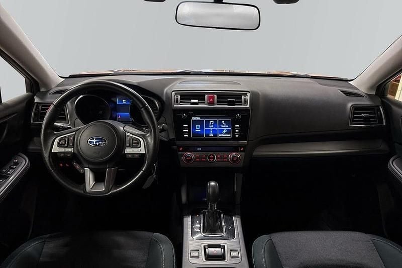 Begagnad Subaru Outback 175 HK (128 kW) 2015 Röd Kombi